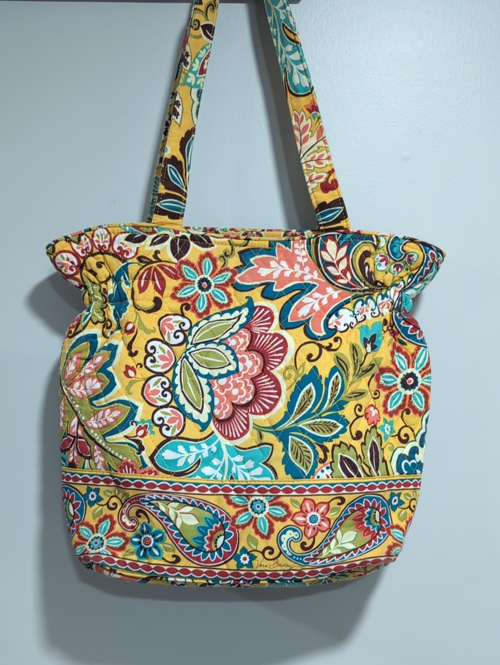 Vera Bradley Laura Quilted Provencal Yellow Floral Shoulder Bag. - Picture 4 of 9
